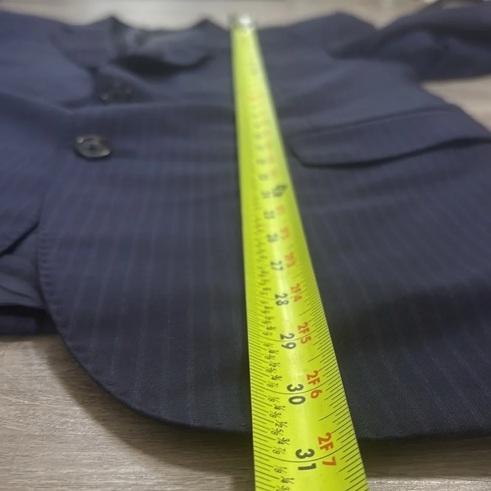 Corneliani Men’s 2 button navy striped blazer 42R (Europe 52R)